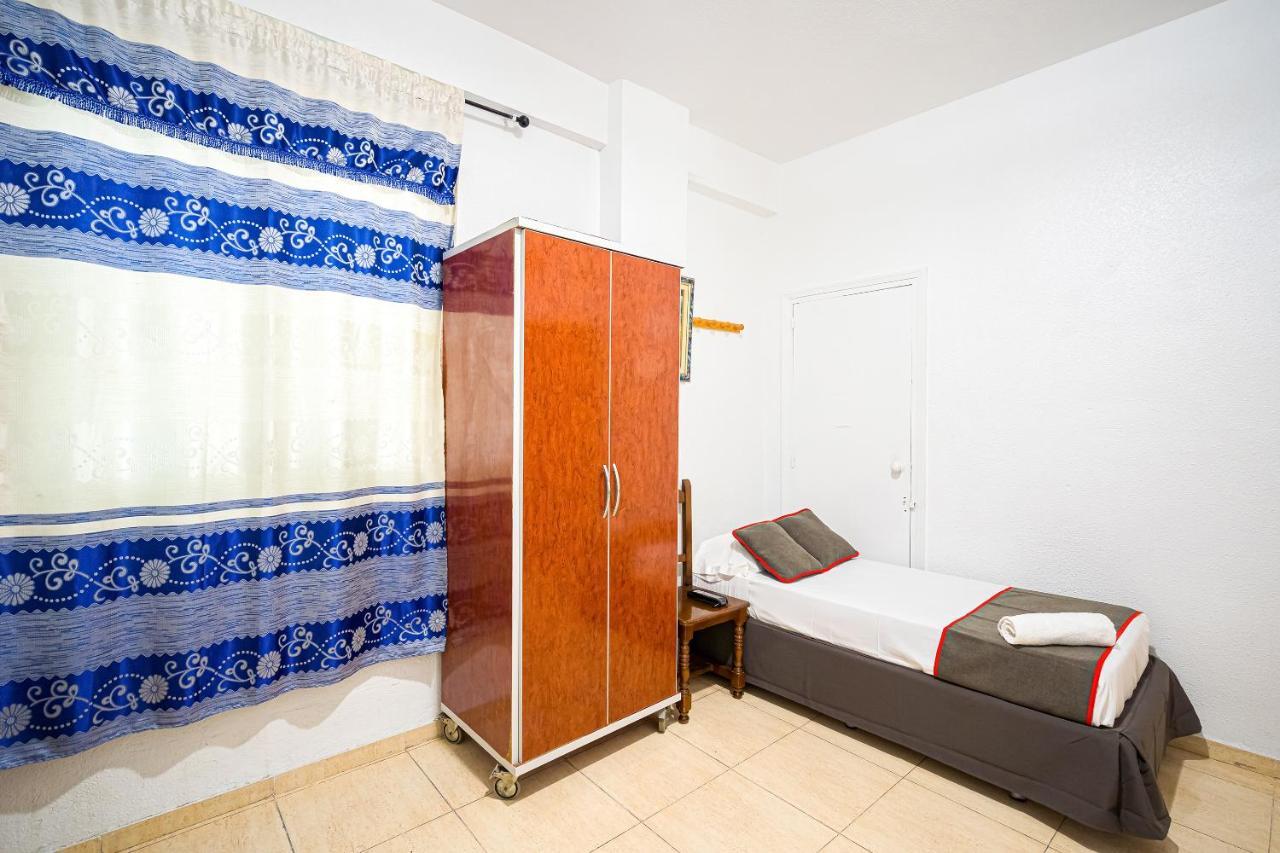 Pension Ayuntamiento Alicante Ngoại thất bức ảnh